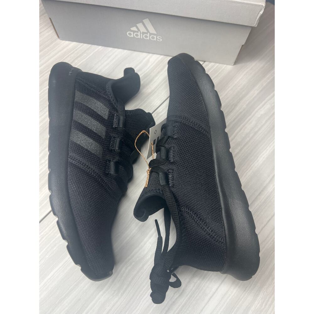 Adidas cloudfoam pure2.0 H04754 size Women 6.5
New in box.